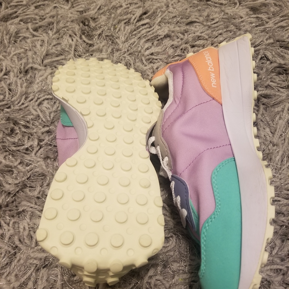 Colorful Athletic Sneakers - Picture 6 of 8